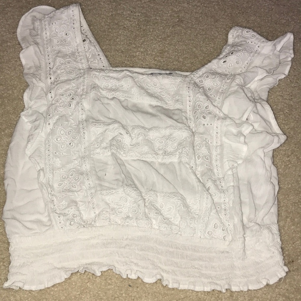 -White cropped tank